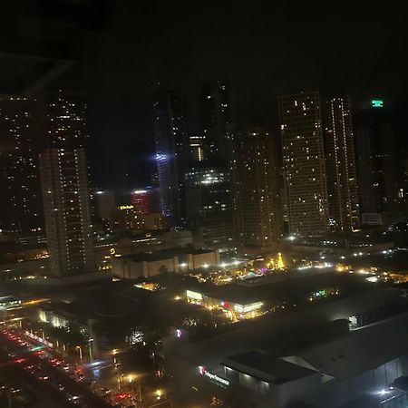Urban Deca Staycation マンダルヨン・シティ エクステリア 写真
